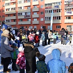 "Снежный переполох" во дворе ул. Томилова 15Б